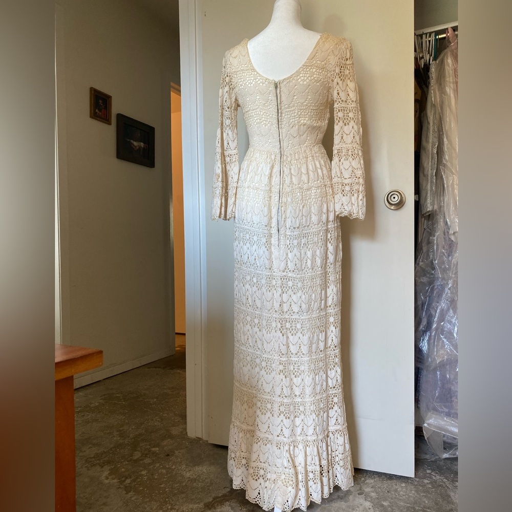 Hand-made 70’s vintage crochet wedding dress size 2 - Picture 2 of 6